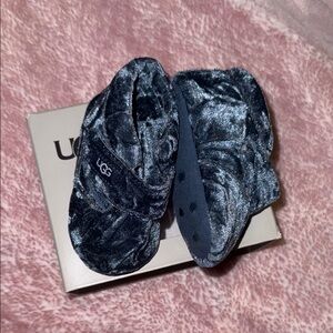 UGG Velvet Slippers in Dark Blue
